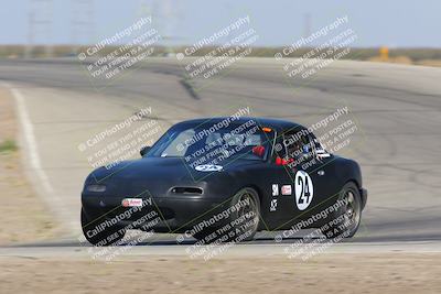 media/Oct-29-2022-CalClub SCCA (Sat) [[e05833b2e9]]/Race Group 3/Qualifying (Outside Grapevine)/